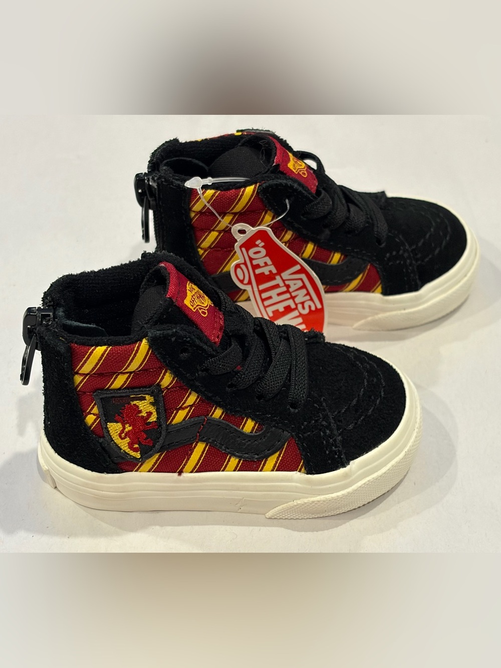 Vans x Harry Potter Gryffindor Sk8-Hi Toddler Size 2 Zipper Off The Wall - New